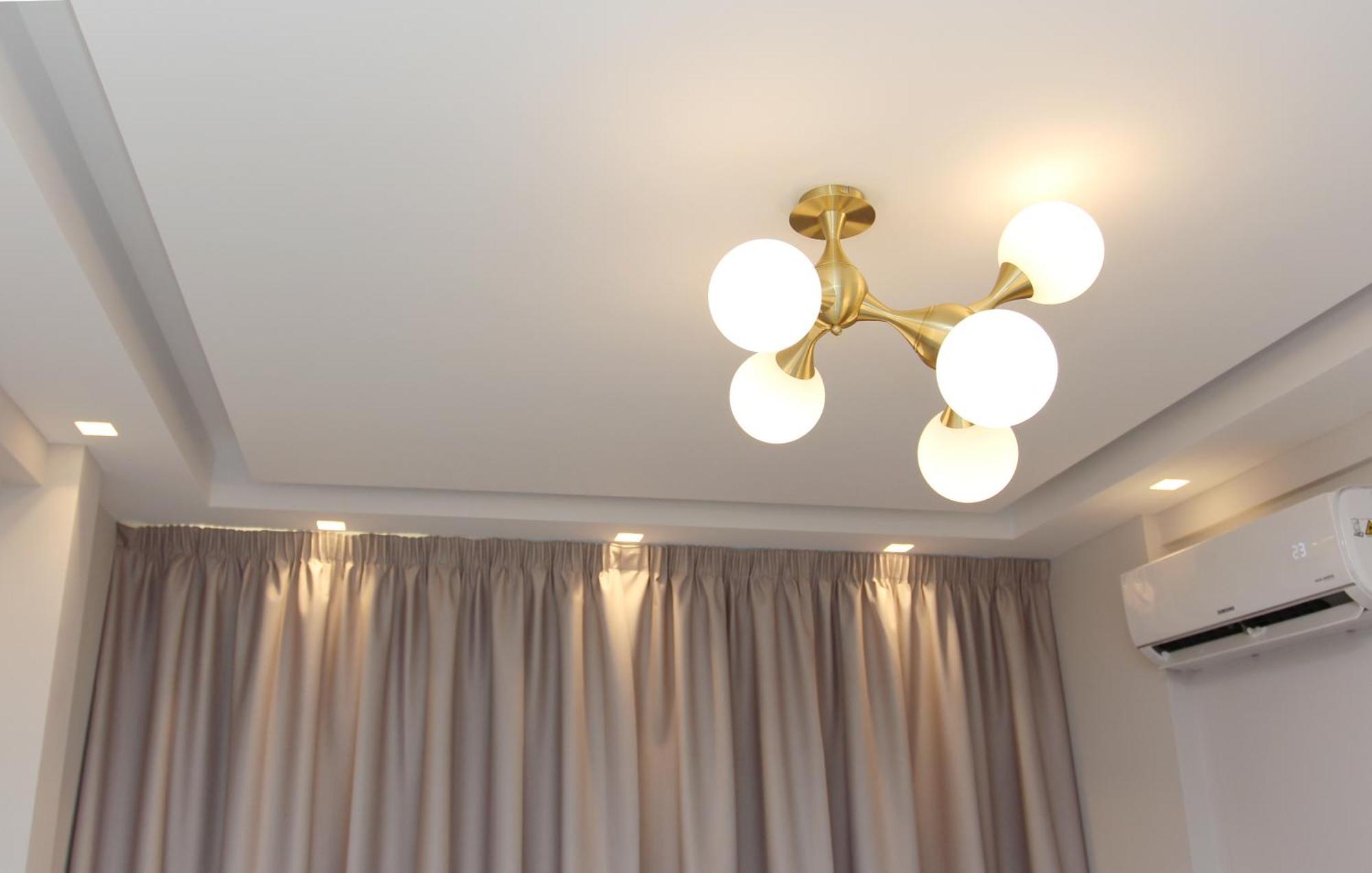 Central Metropolis Luxury Living Athena Bagian luar foto